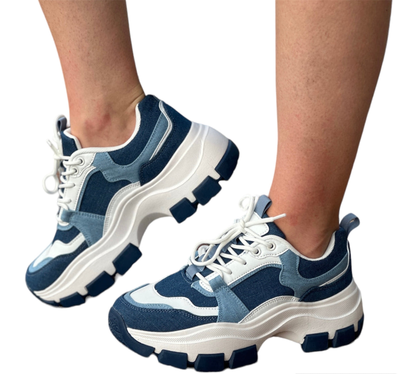 Platform tennis shoes